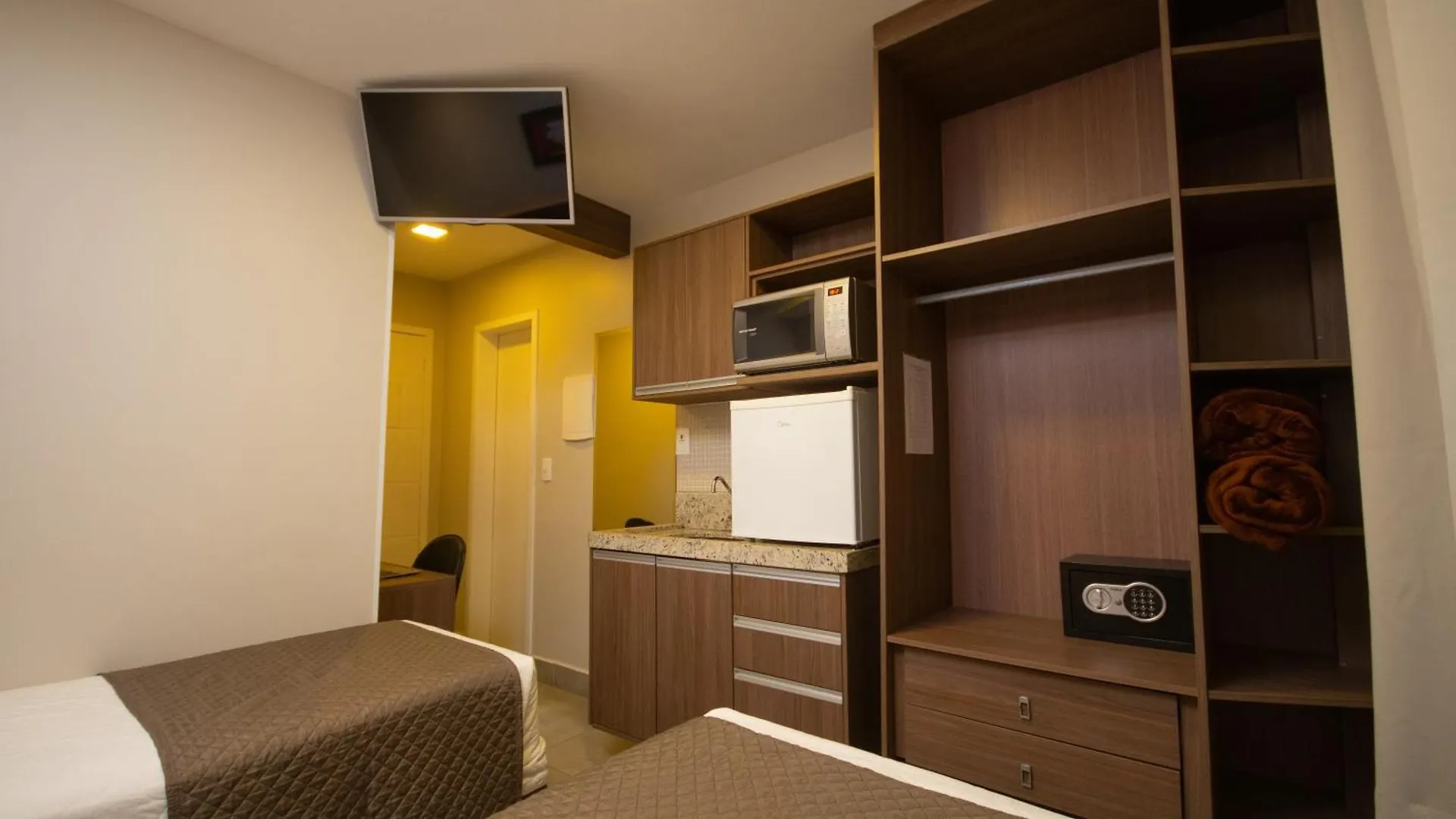 Concept Hotel Flat Balneario Camboriu 4*,
